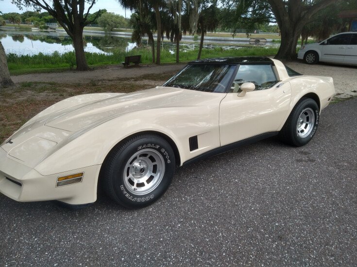 Thumbnail Photo undefined for 1981 Chevrolet Corvette Coupe